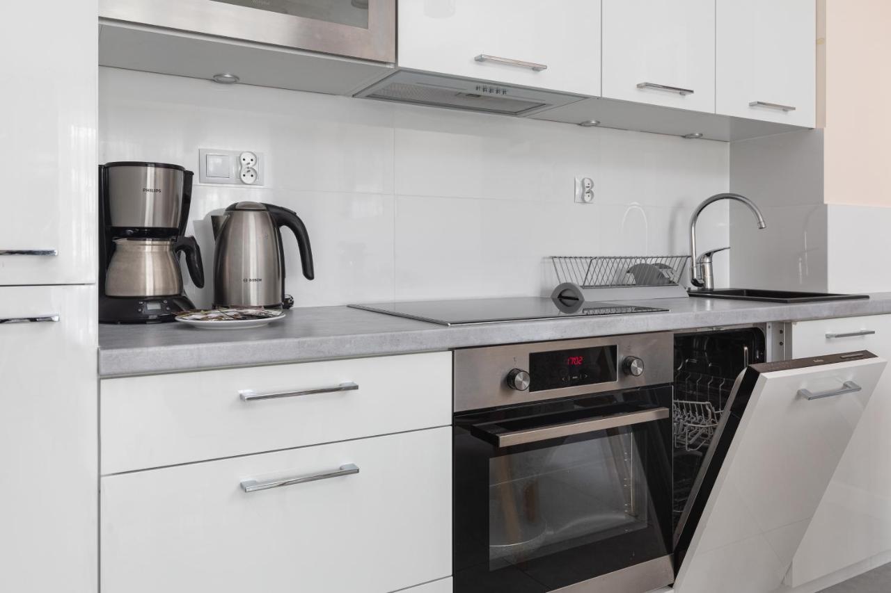 Blizej Morza II Apartament Z Garazem By Renters Apartment Kolobrzeg Exterior photo
