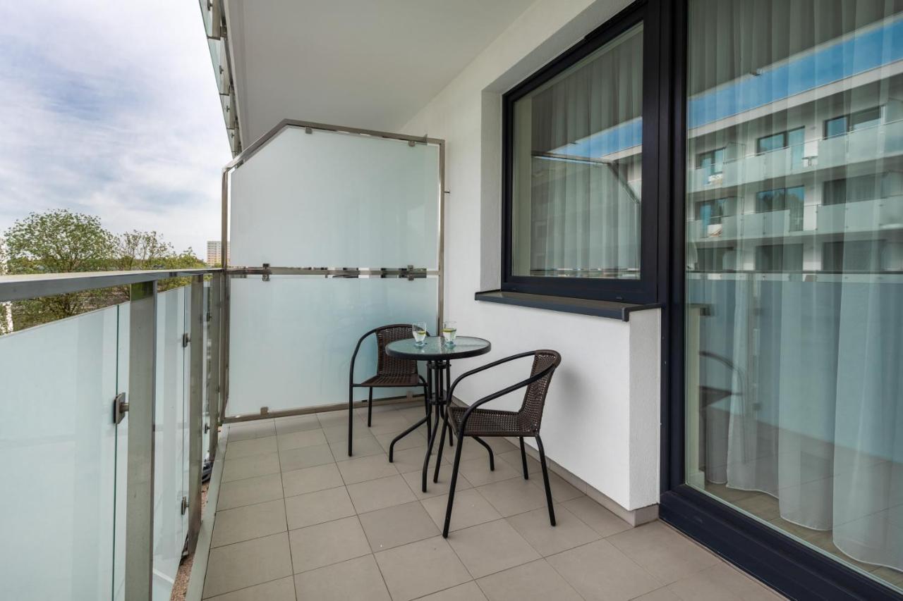 Blizej Morza II Apartament Z Garazem By Renters Apartment Kolobrzeg Exterior photo